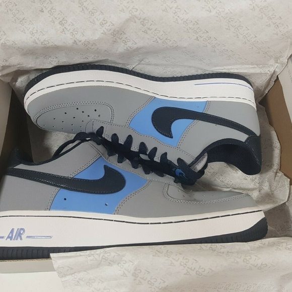 NIKE AIR FORCE 1 GS LOW BASKETBALL BOYS SHOES - Picture 8 of 8